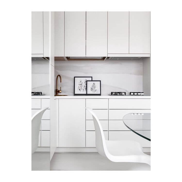 cadre décoratif et décoration murale dans la cuisine 