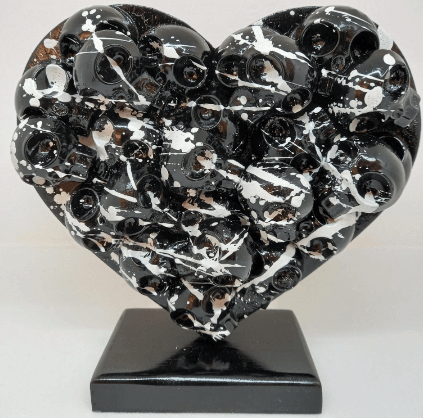 heart skull sculpture par vl