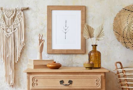 fixer un cadre au mur