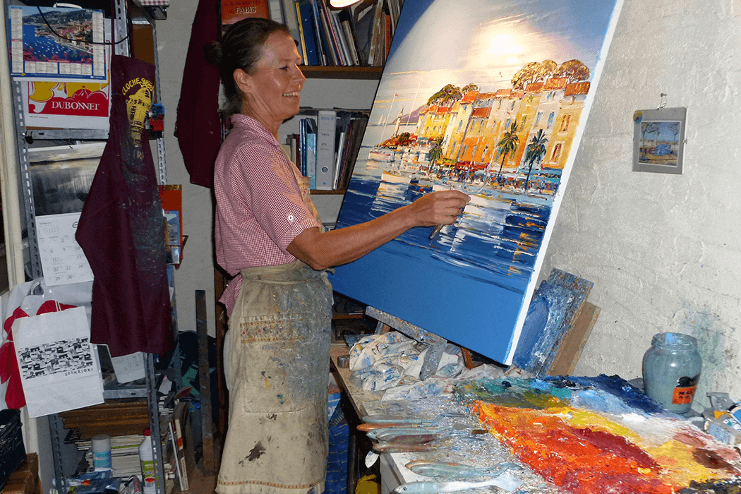 Photo de liisa corbière dans son atelier