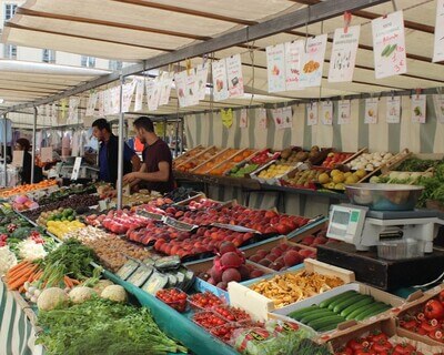 Saint-Germain-en-Laye city market